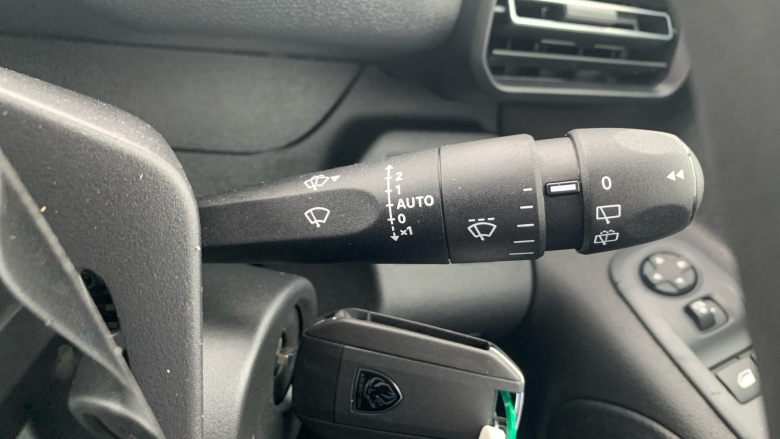 Peugeot Partner E-Long 100kW 52kWh Asphalt Van Auto